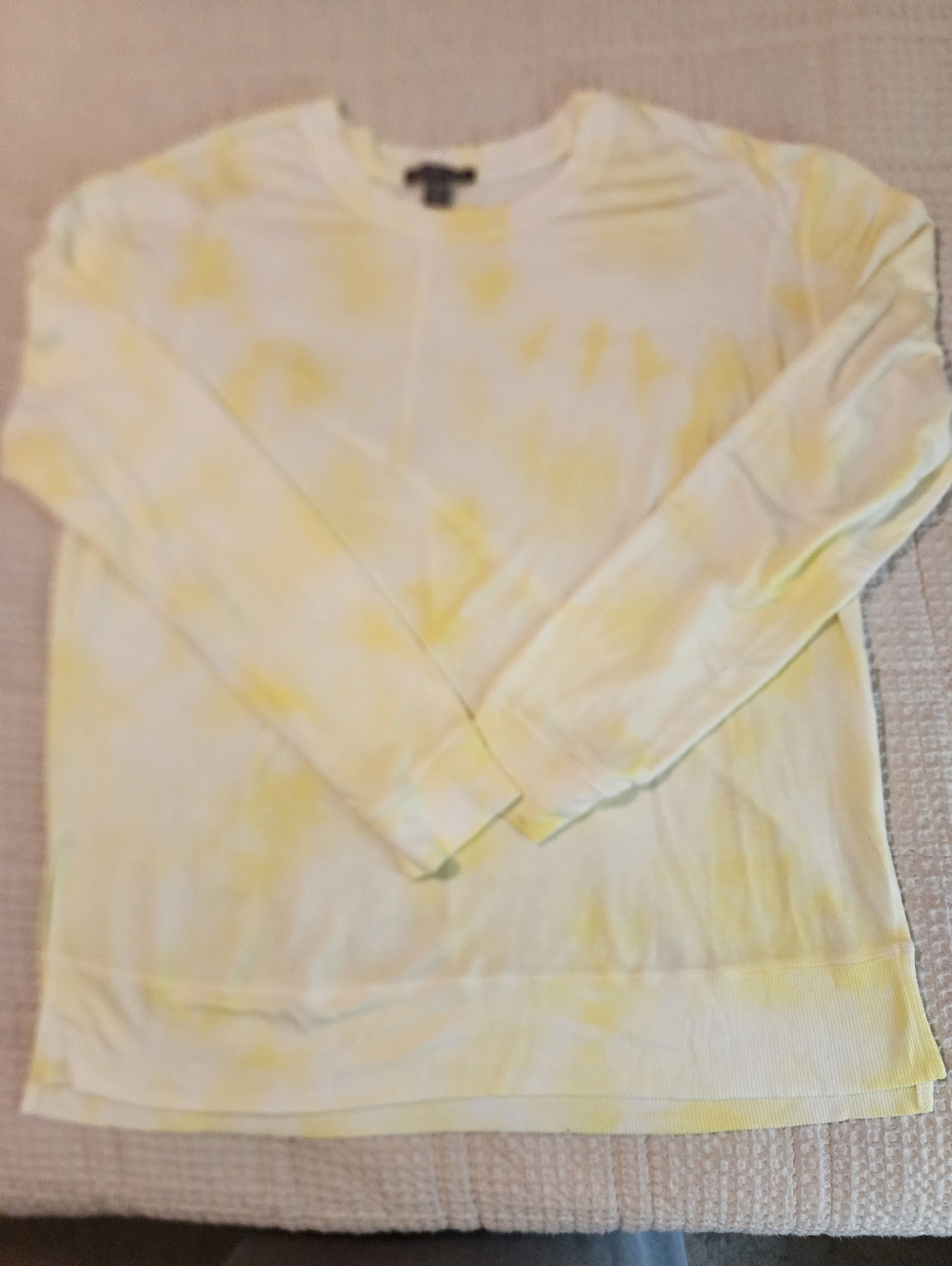 Peace & Pearls Women's Pale Yellow Tie-Dye Long Sleeve Top Super Soft XL Pastel
